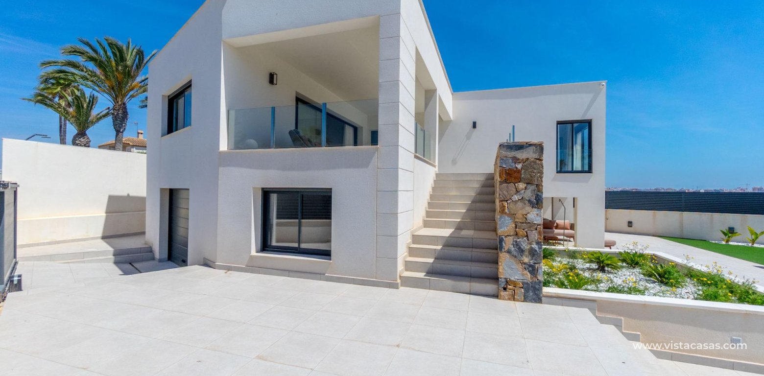 Resale - Villa - Torrevieja - La Veleta