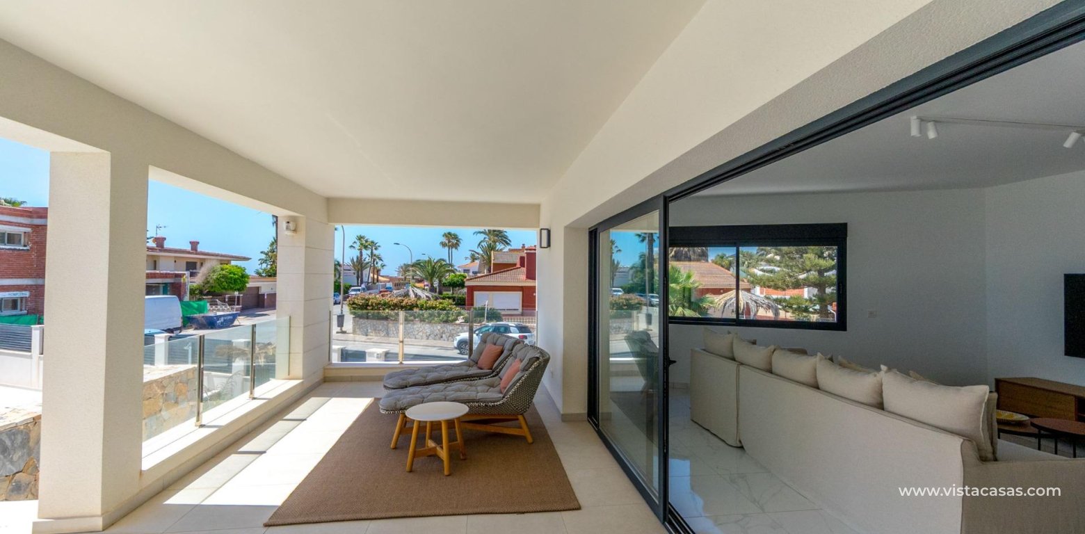 Resale - Villa - Torrevieja - La Veleta