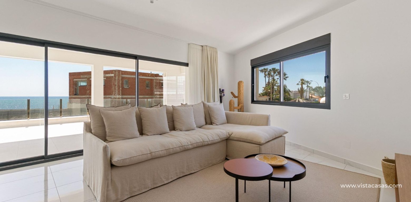 Resale - Villa - Torrevieja - La Veleta