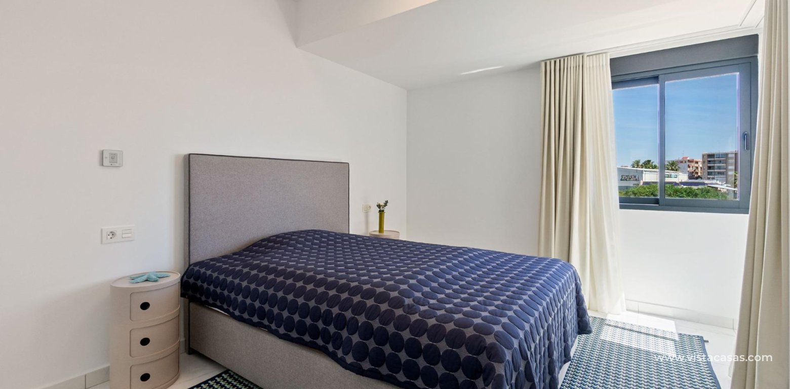 Resale - Villa - Torrevieja - La Veleta