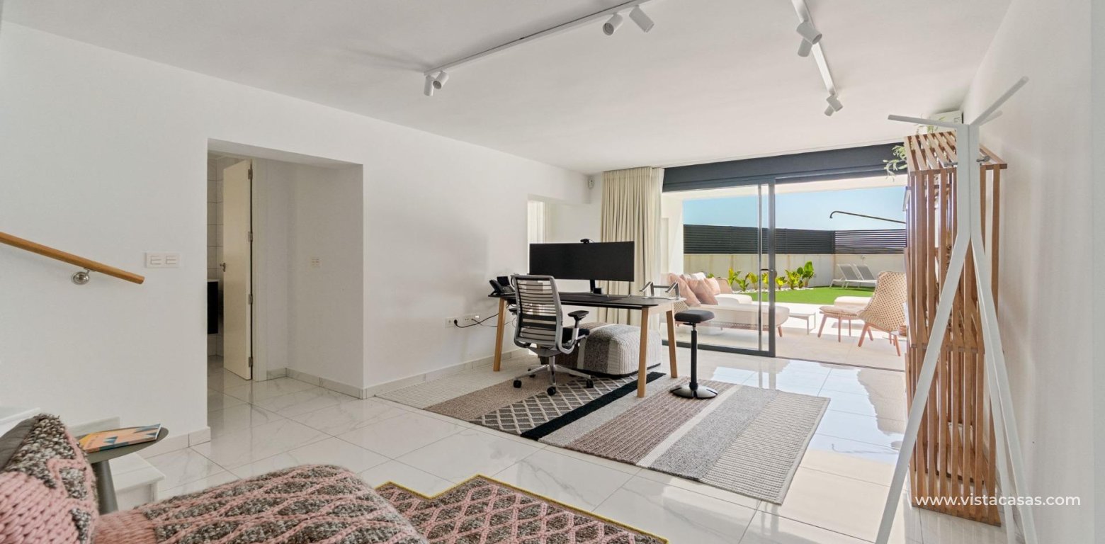 Resale - Villa - Torrevieja - La Veleta