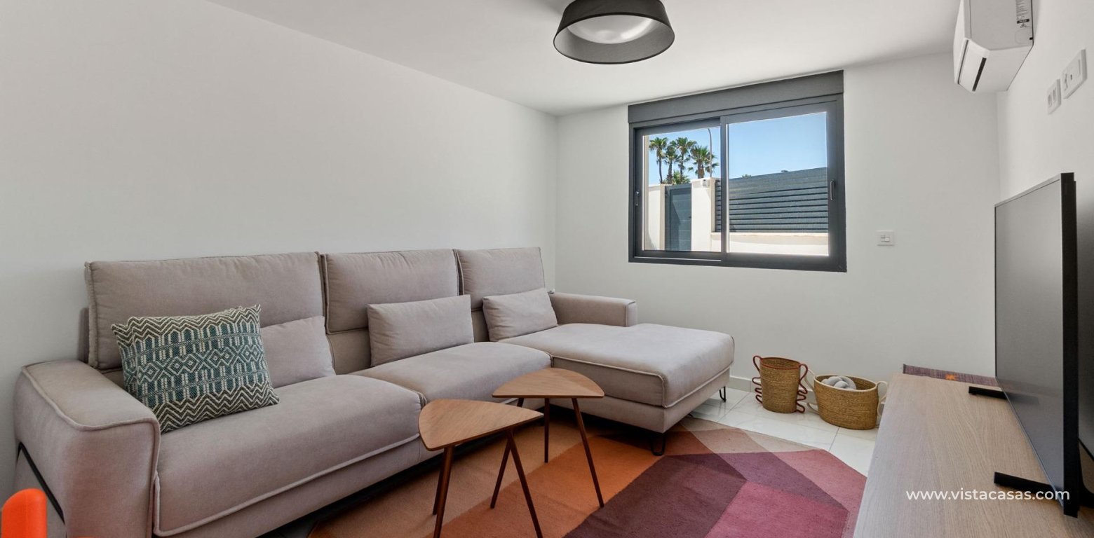 Resale - Villa - Torrevieja - La Veleta