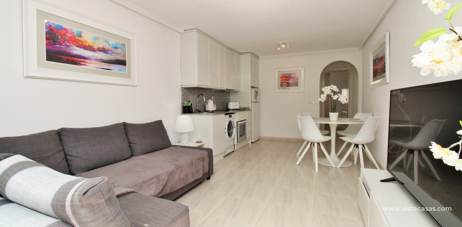 Bungalow with roof terrace for sale Villamartin lounge