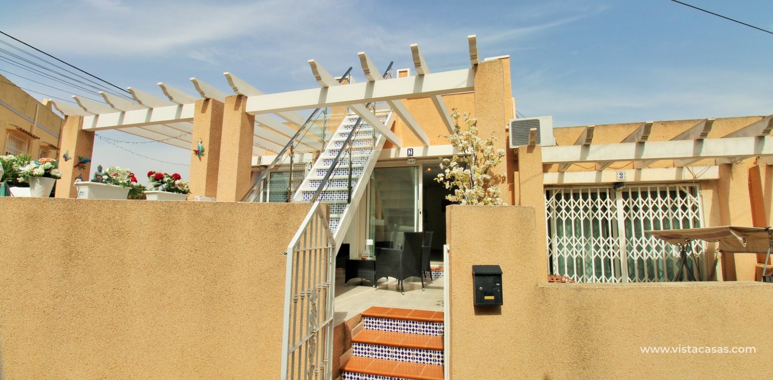 Bungalow with roof terrace for sale Villamartin exterior