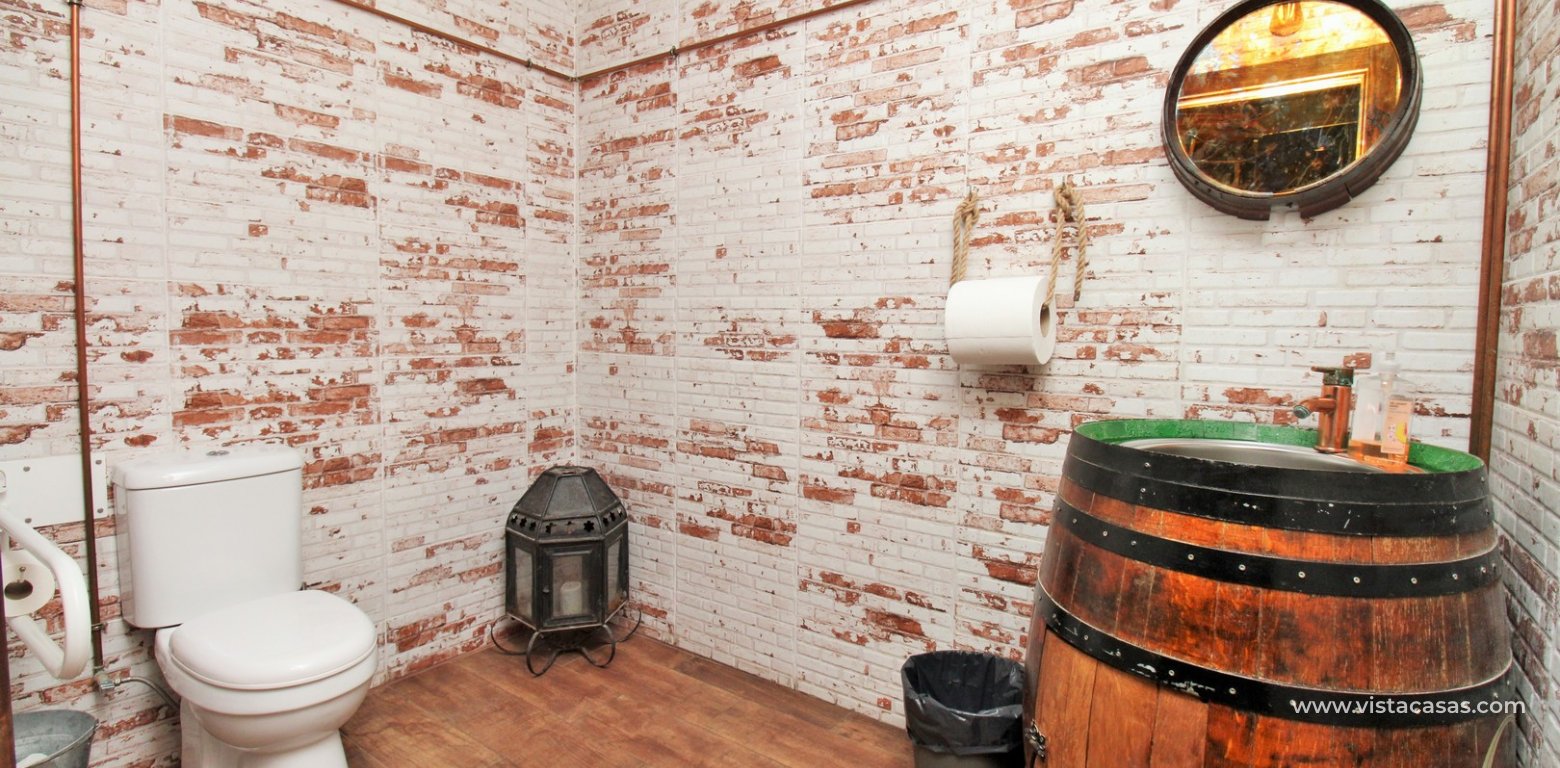 Resale - Commercial - Villamartin