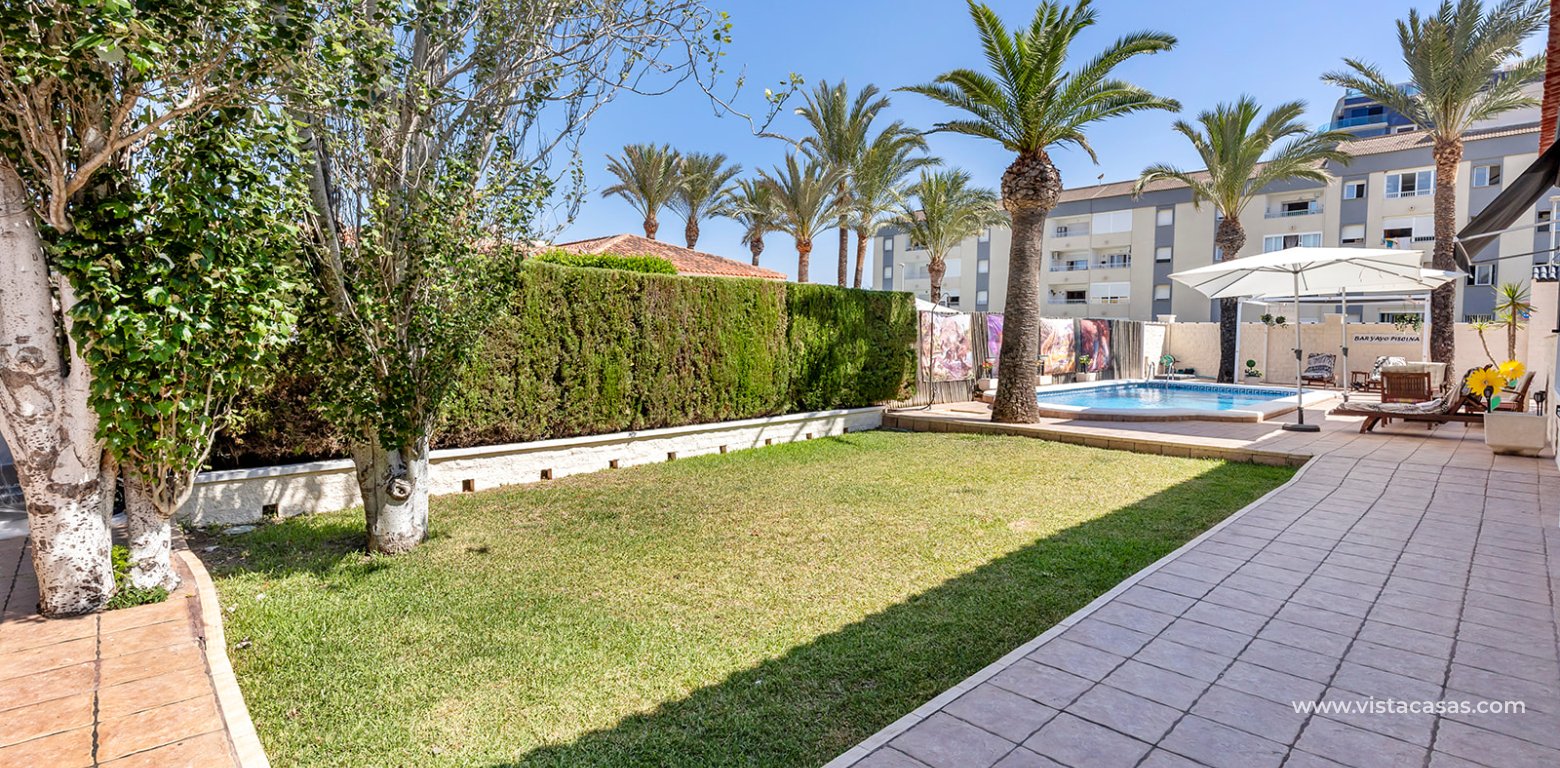 Wtórny - Villa - Punta Prima