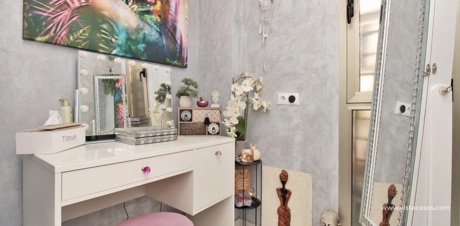 Modern 4-Bed Villa with Pool & Solarium in Villamartin dressing room