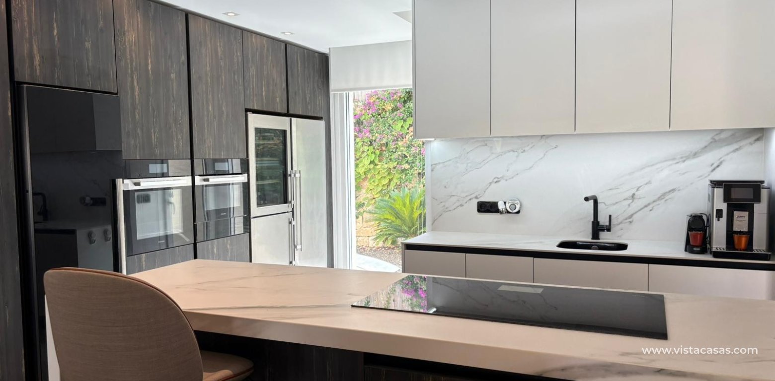 Resale - Villa - Algorfa - La Finca Golf Resort