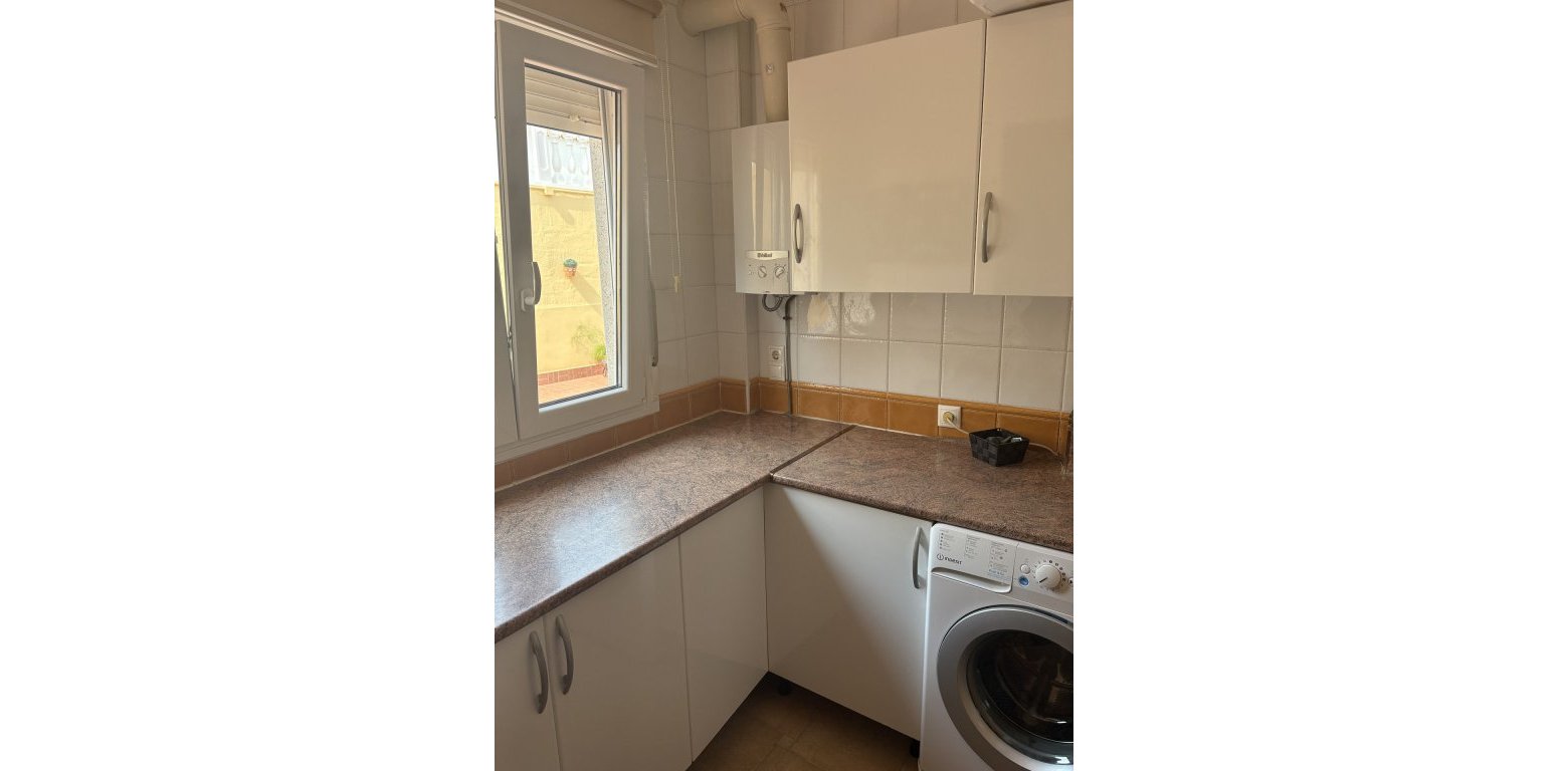 Resale - Villa - Algorfa