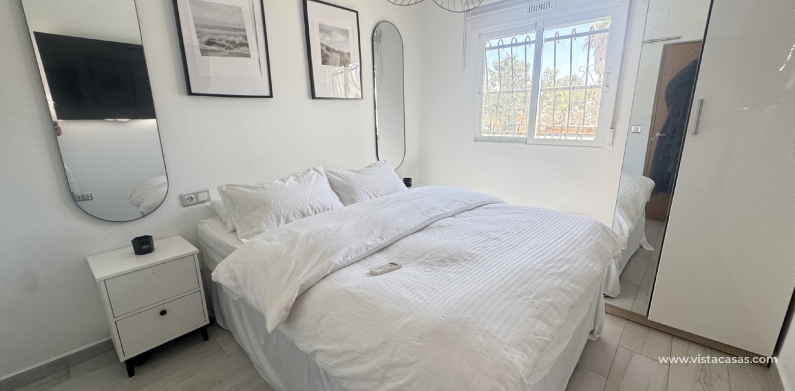 Sale - Villa - Villamartin