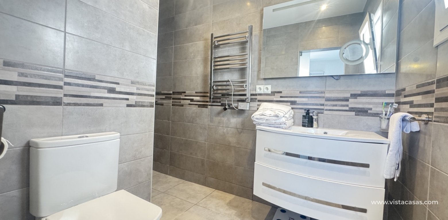 Sale - Villa - Villamartin