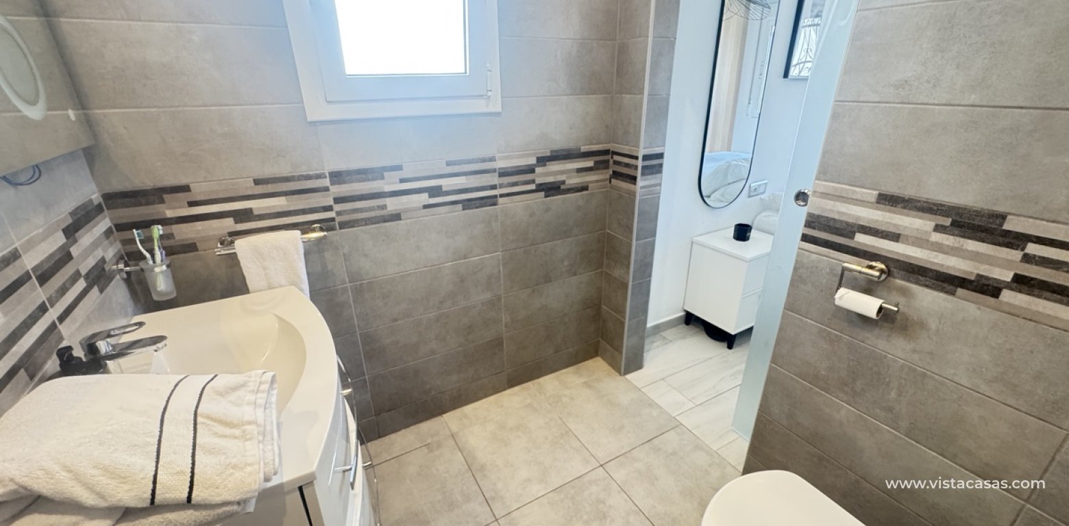 Sale - Villa - Villamartin