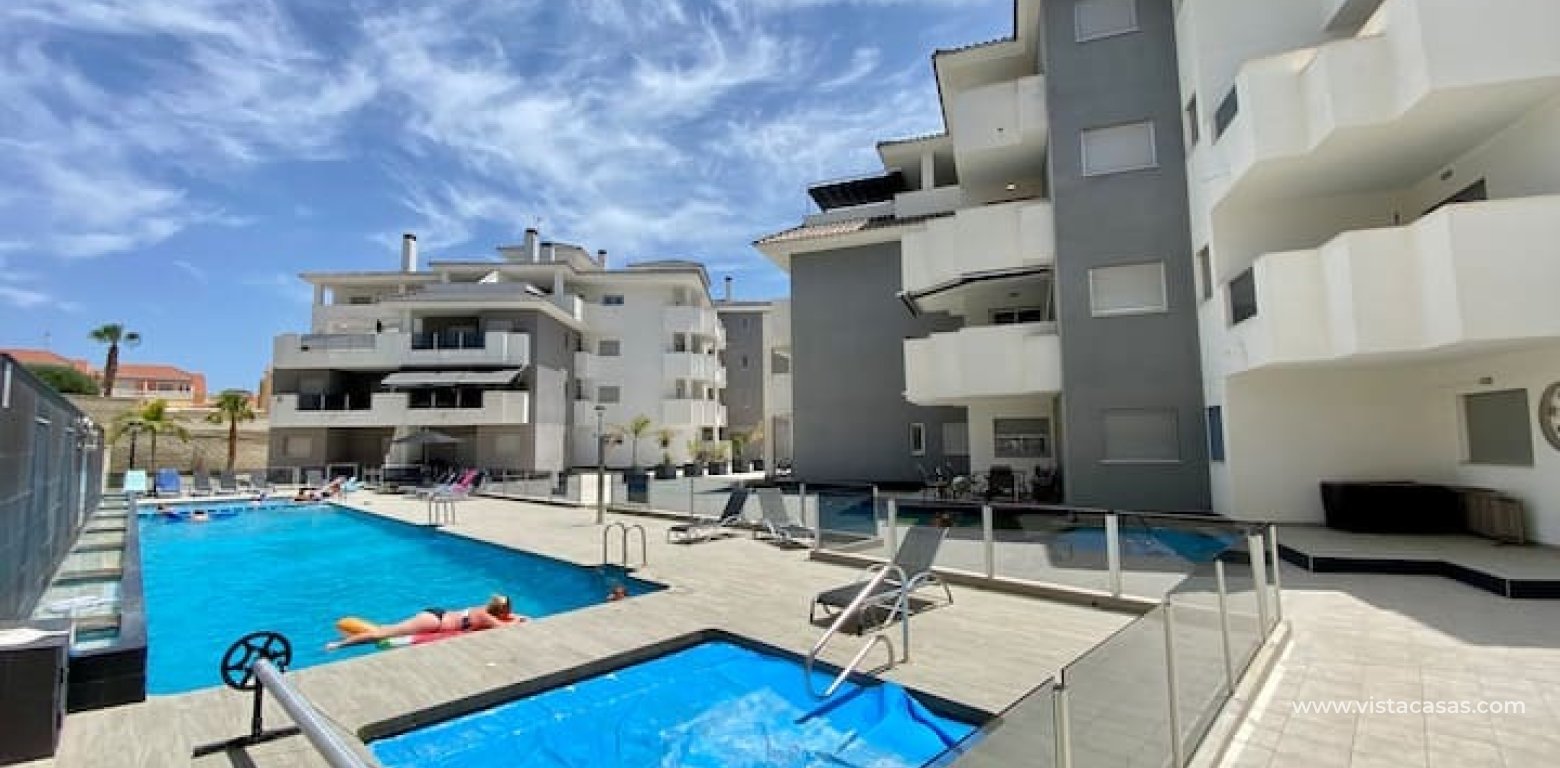 Resale - Apartment - Villamartin