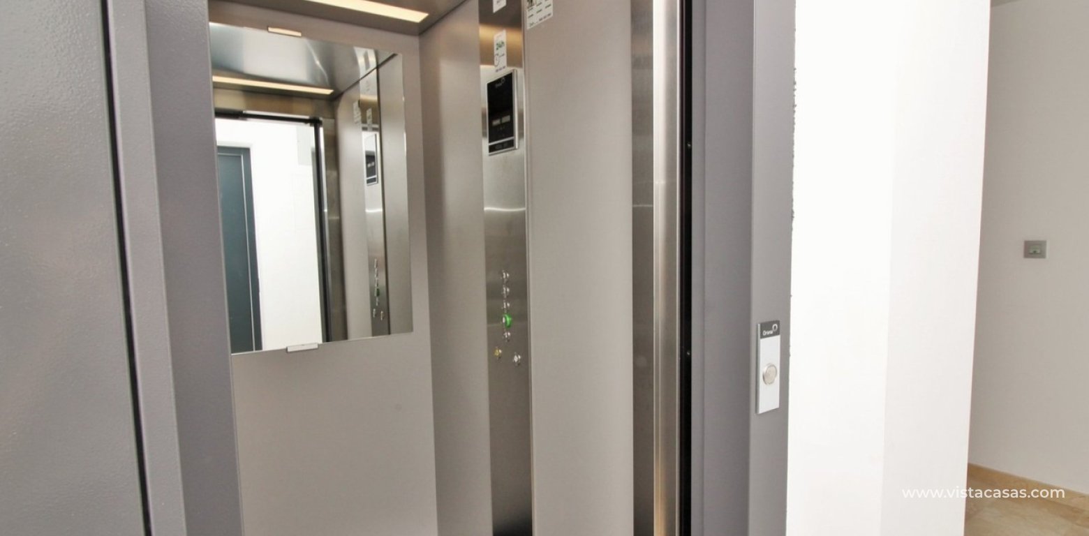 Resale - Apartment - Villamartin