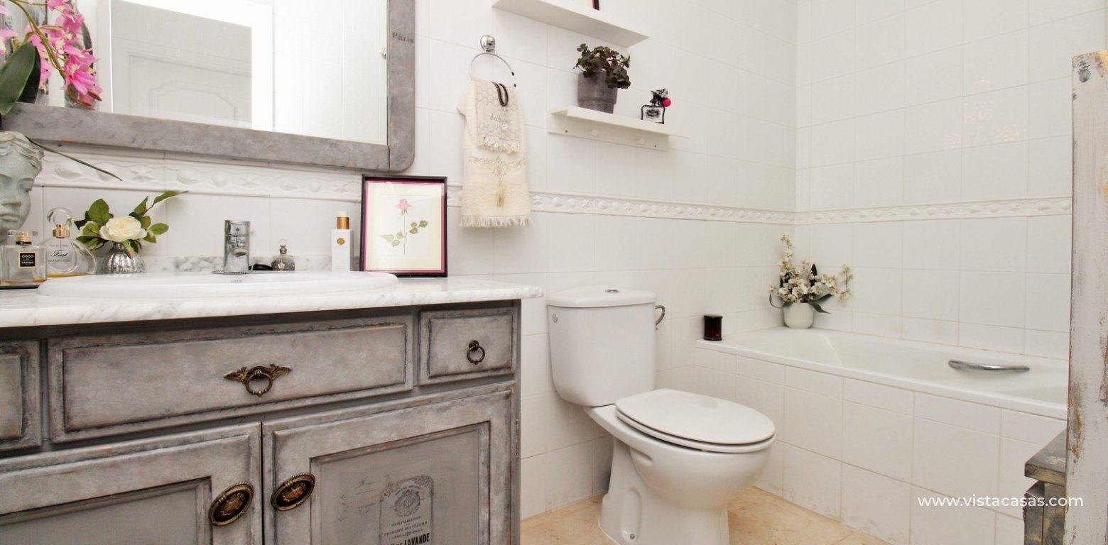Buhardilla Townhouse for Sale in R19 Los Dolses bathroom