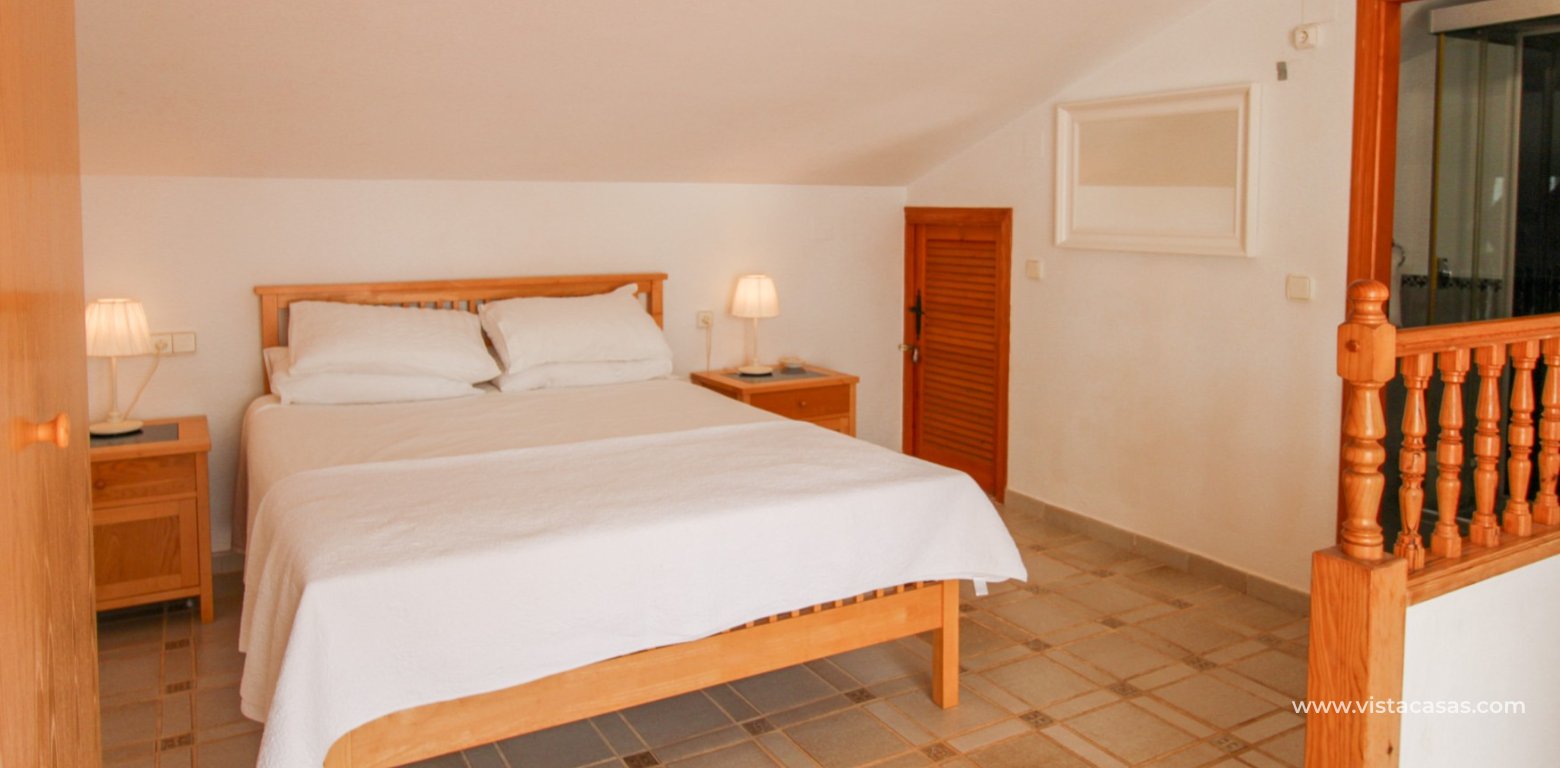 Buhardilla Townhouse For Sale Valencias Villamartin master bedroom