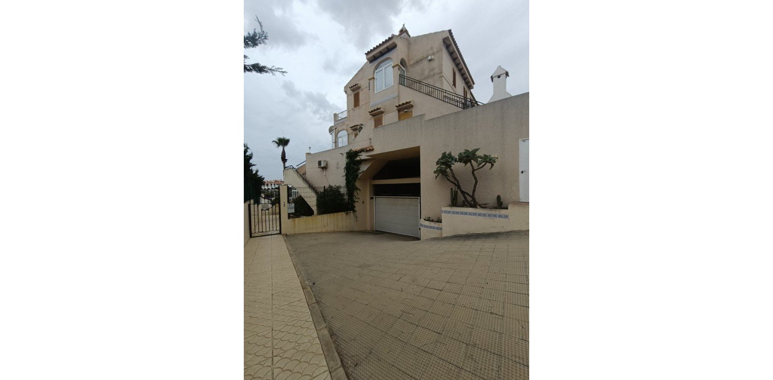 Resale - Apartment - Torrevieja
