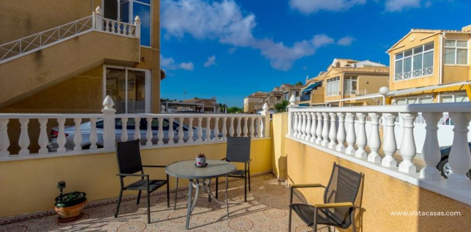 Resale - Villa - Torrevieja