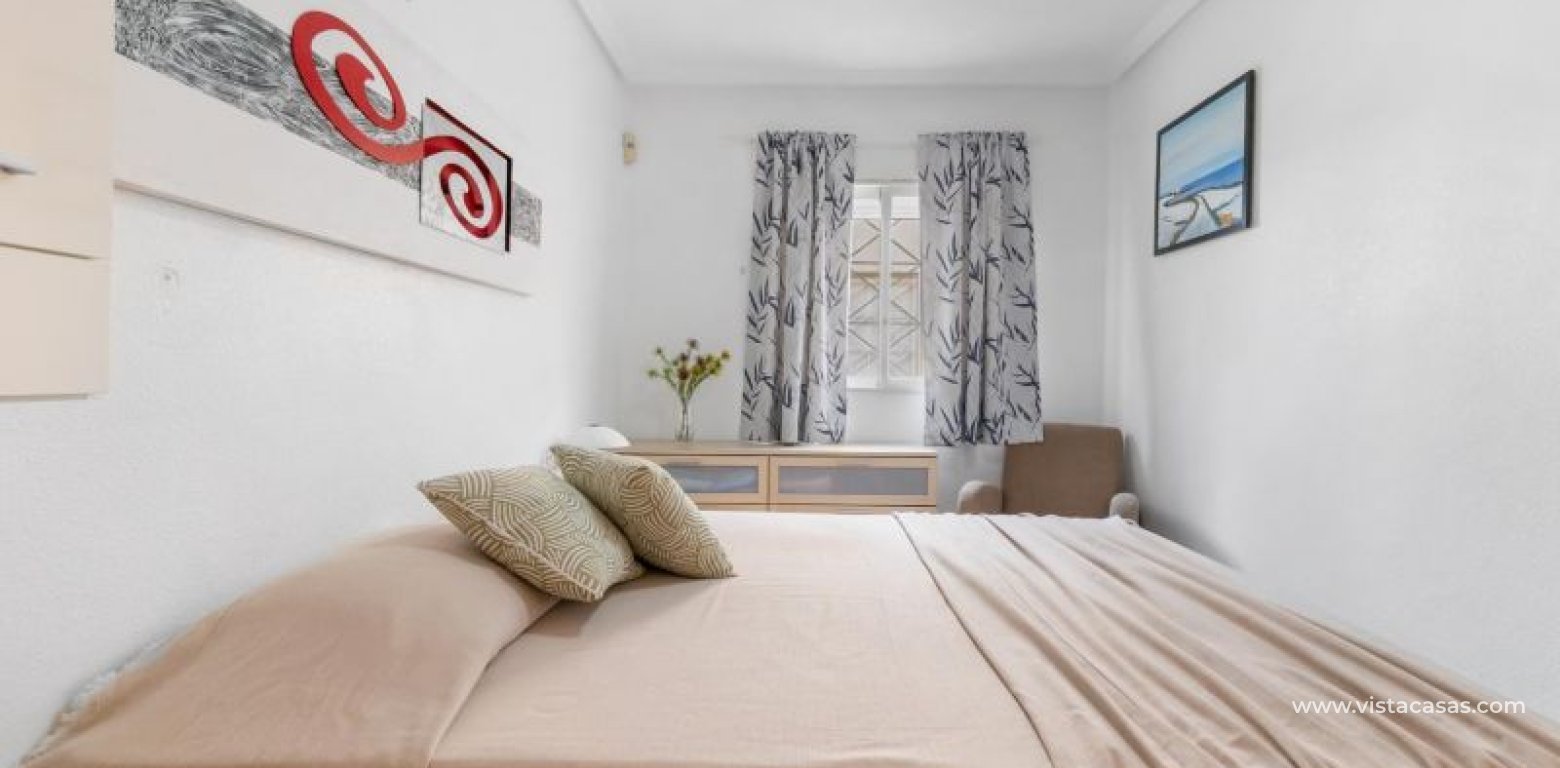 Resale - Villa - Torrevieja