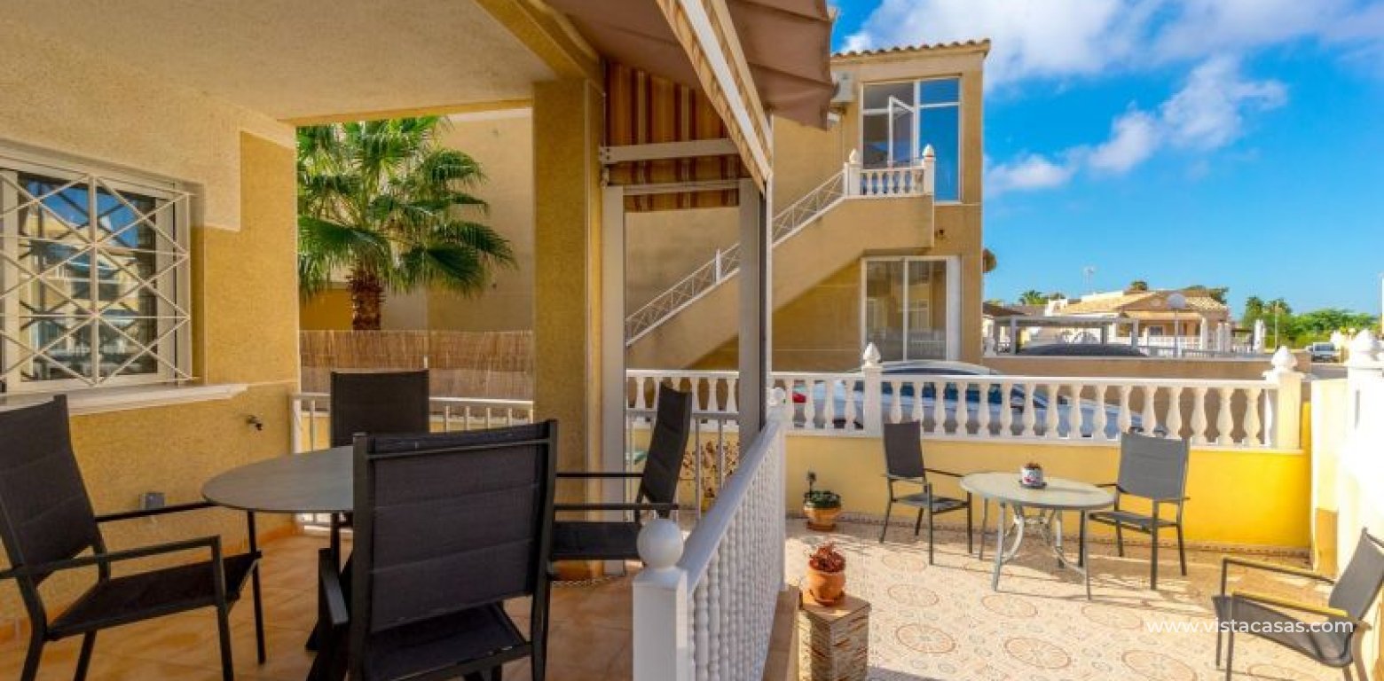 Resale - Villa - Torrevieja