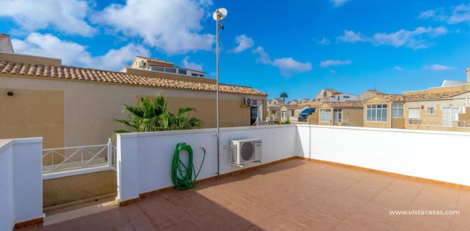 Resale - Villa - Torrevieja