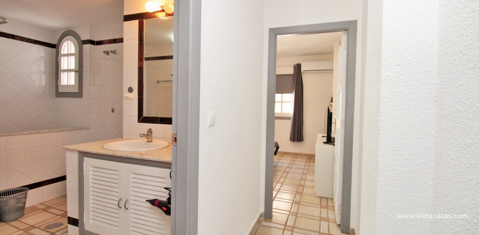 Resale - Apartment - Villamartin