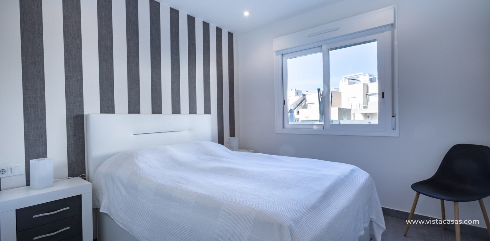 Resale - Bungalow - Torrevieja