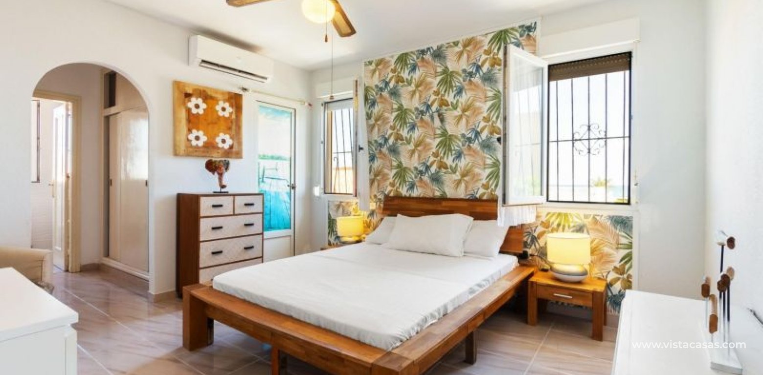 Resale - Villa - La Zenia