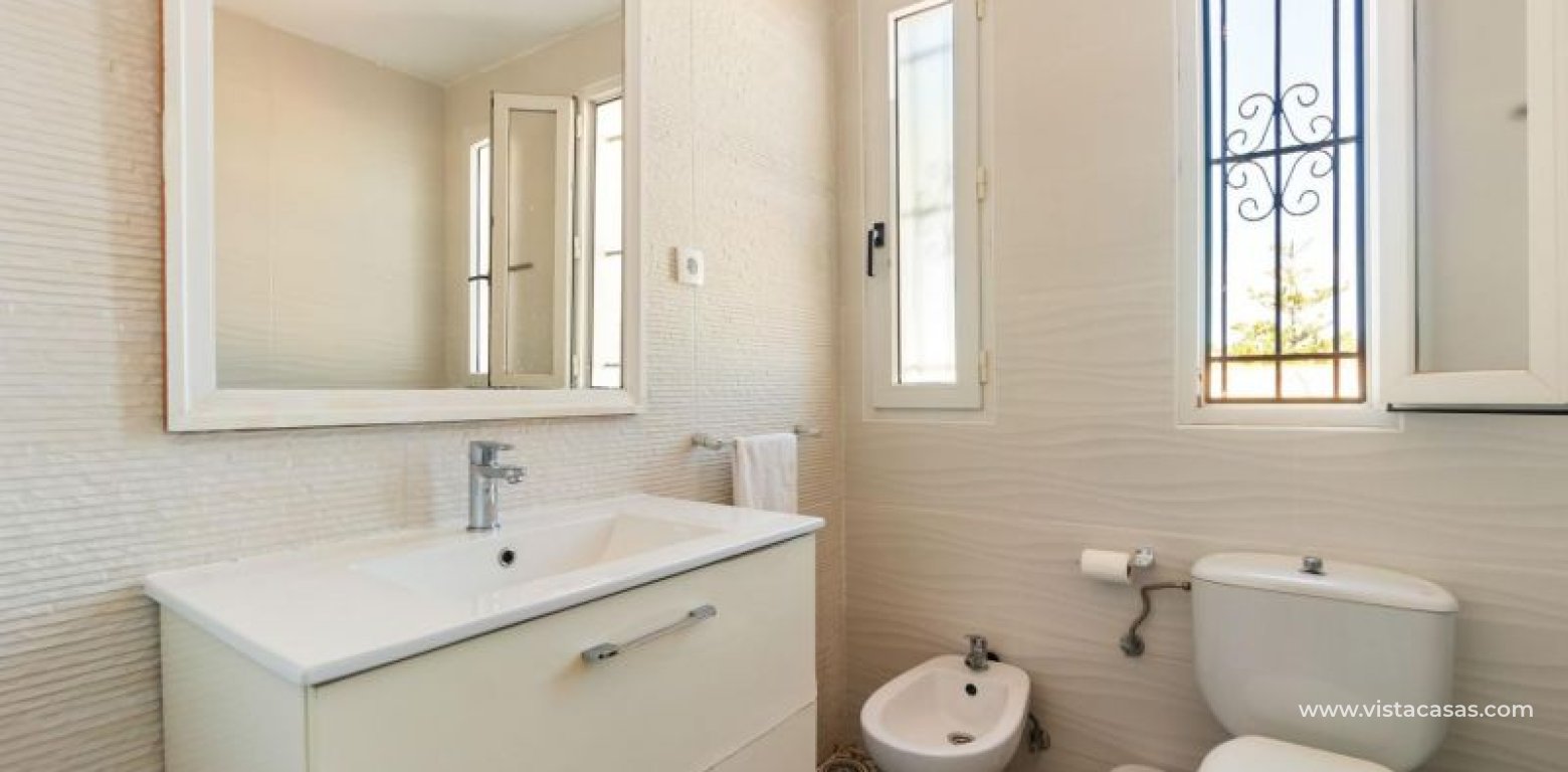 Resale - Villa - La Zenia