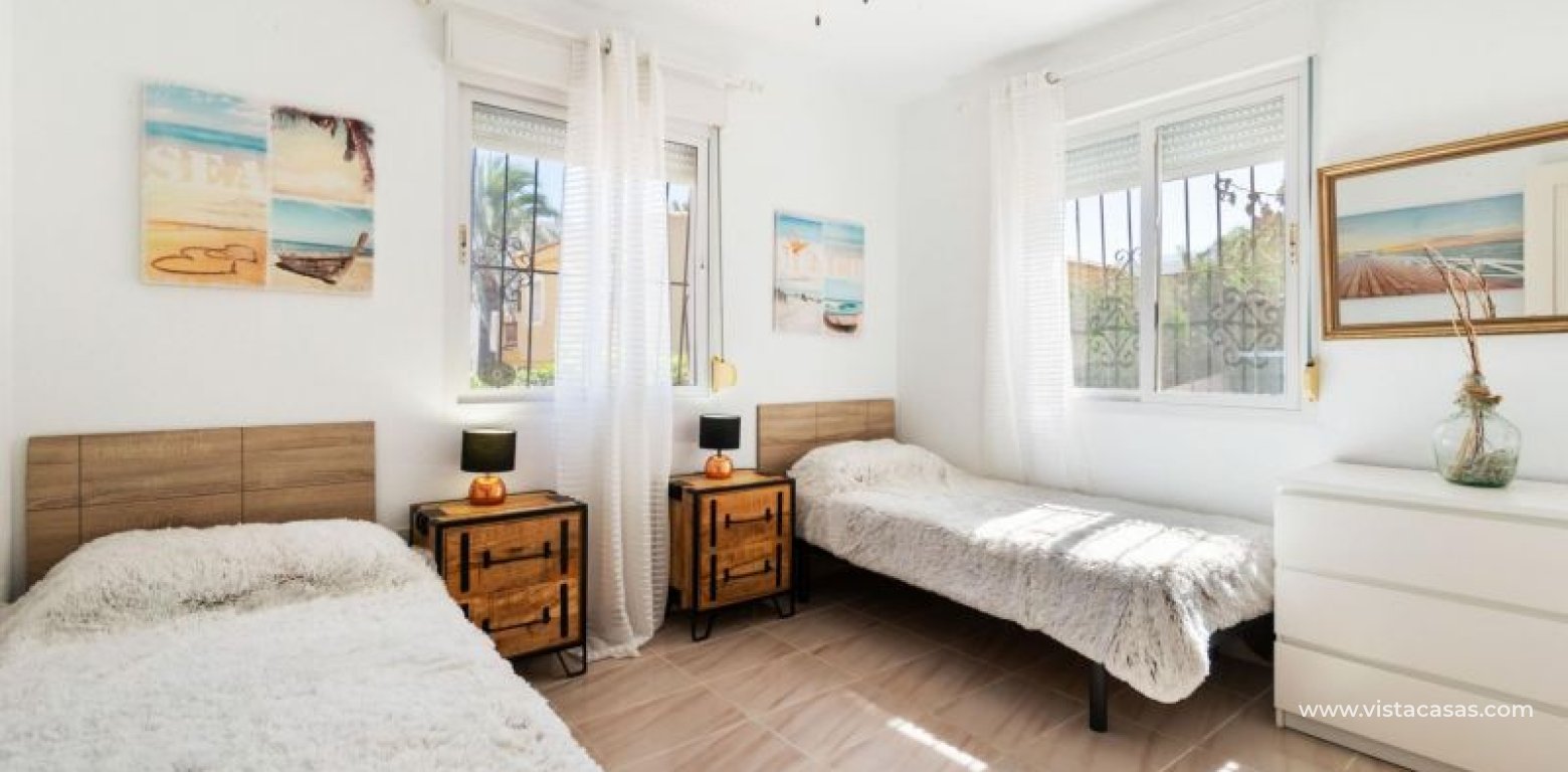 Resale - Villa - La Zenia