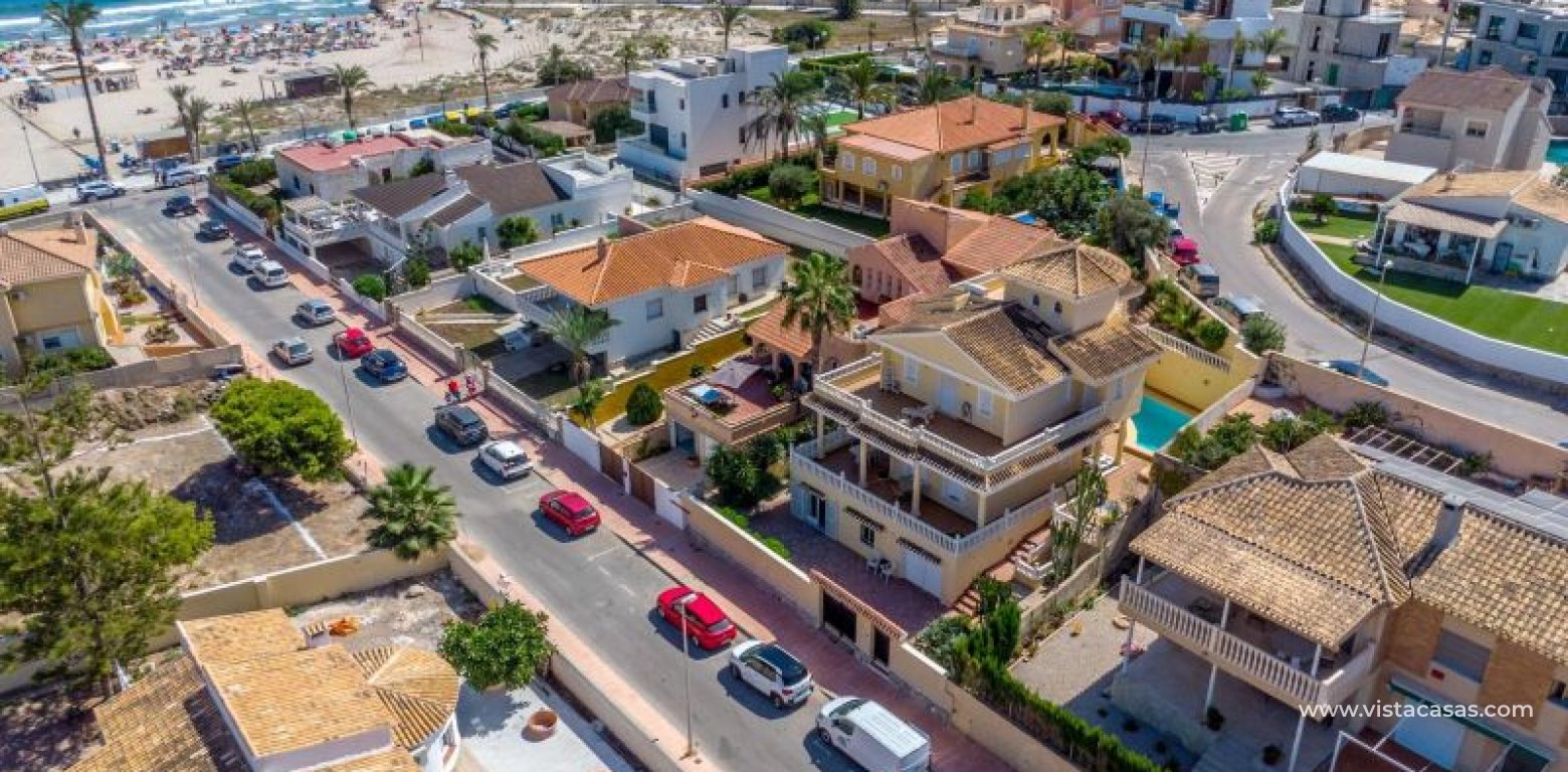 Resale - Villa - La Zenia