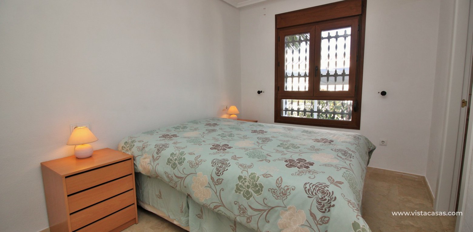 Ground floor apartment for sale in Pau 8 Villamartin master bedroom