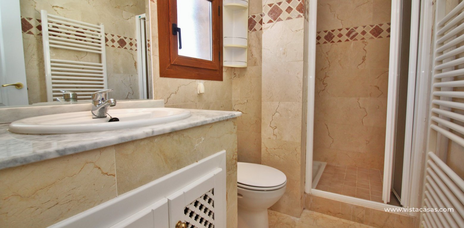 Ground floor apartment for sale in Pau 8 Villamartin en-suite