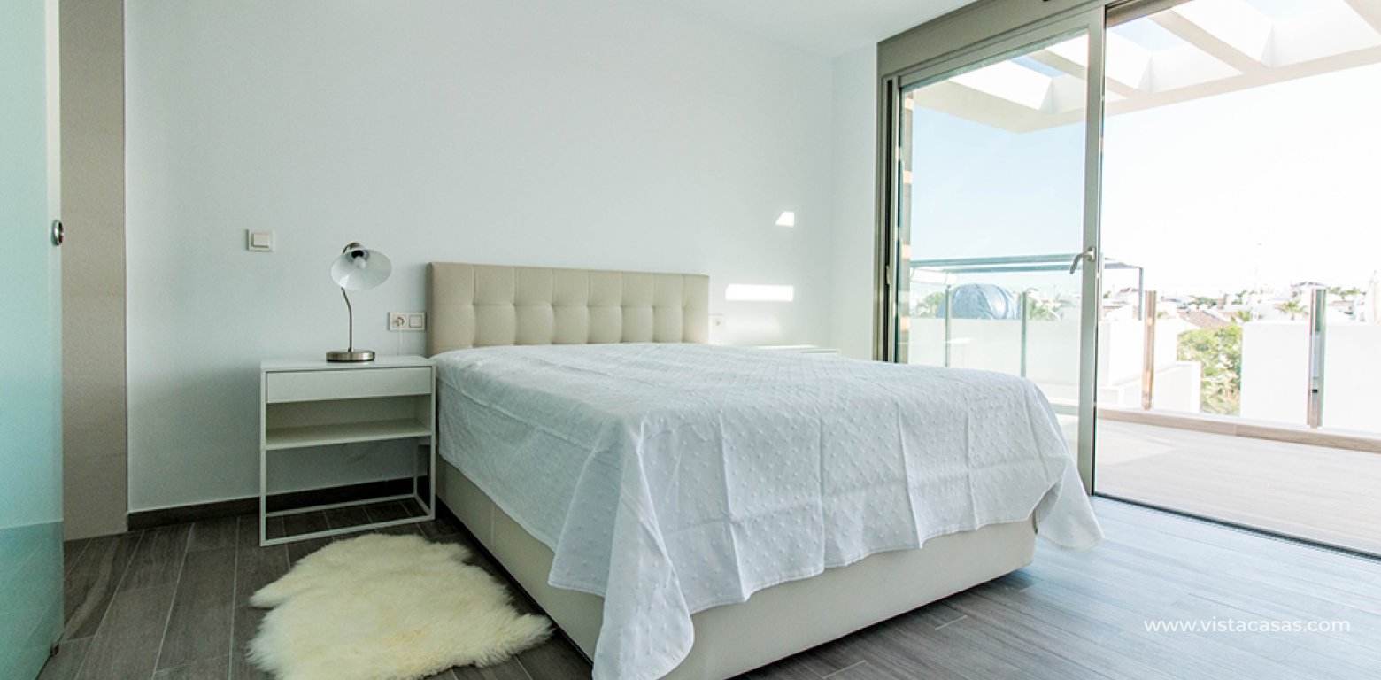 Villa for sale in Villamartin Paradise master bedroom
