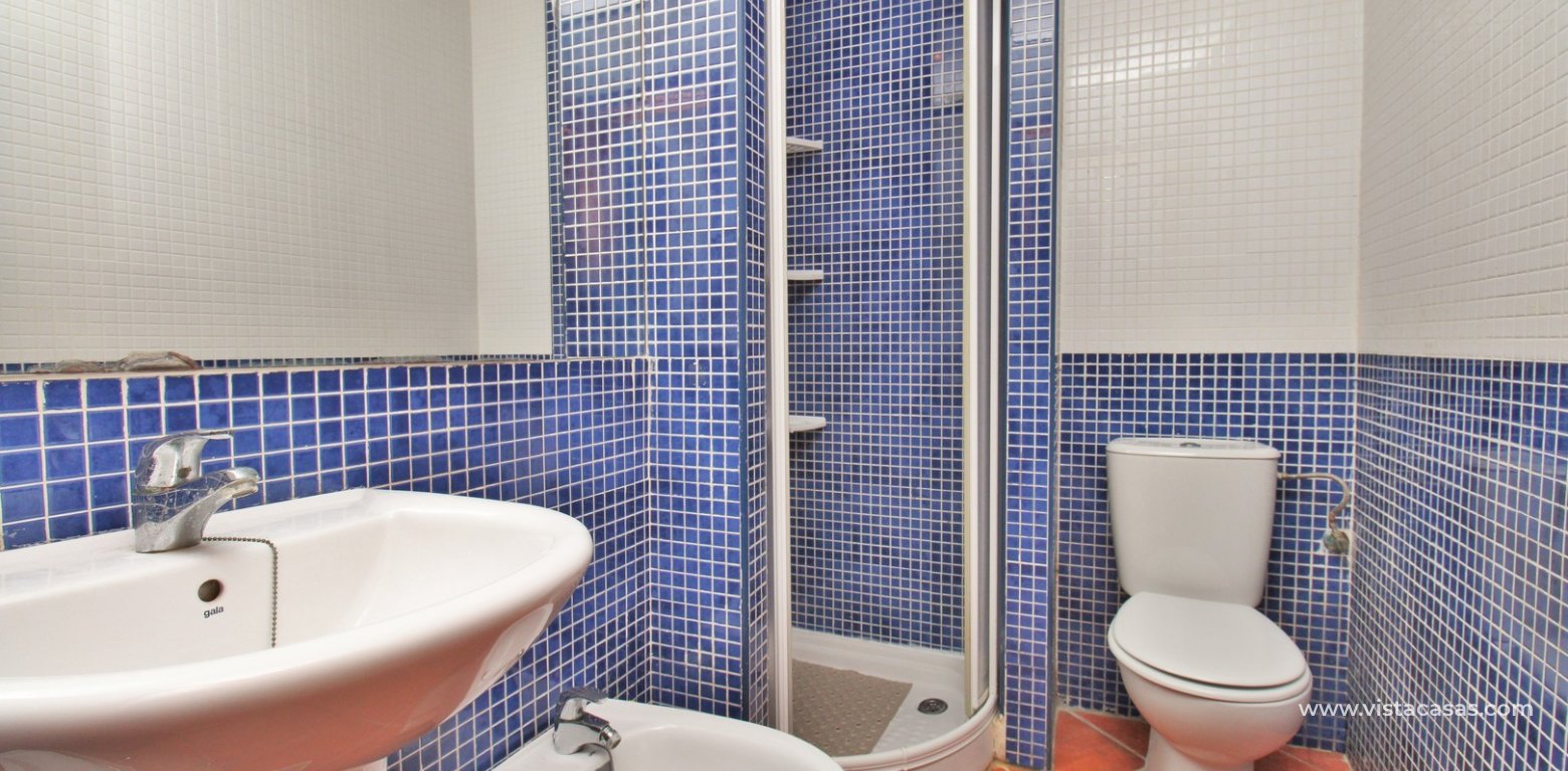 Ground floor apartment for sale Res Punta Marina bathroom