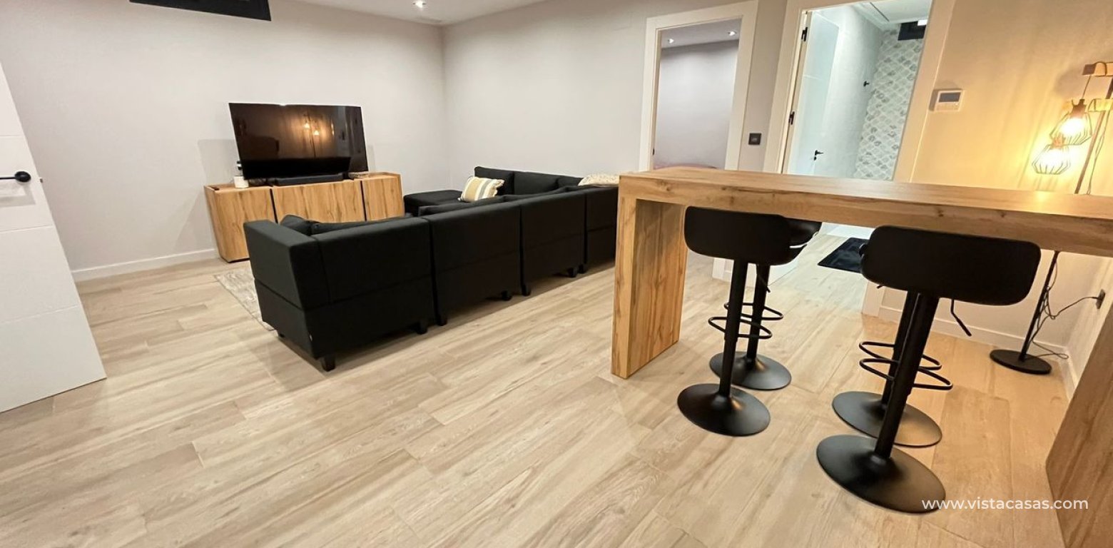 Resale - Villa - Punta Prima