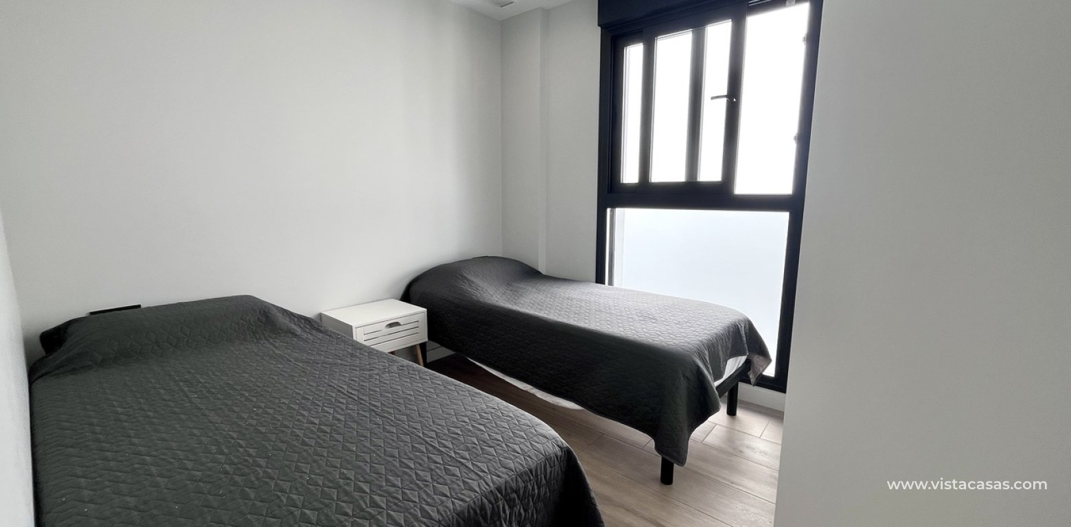 Resale - Villa - Punta Prima