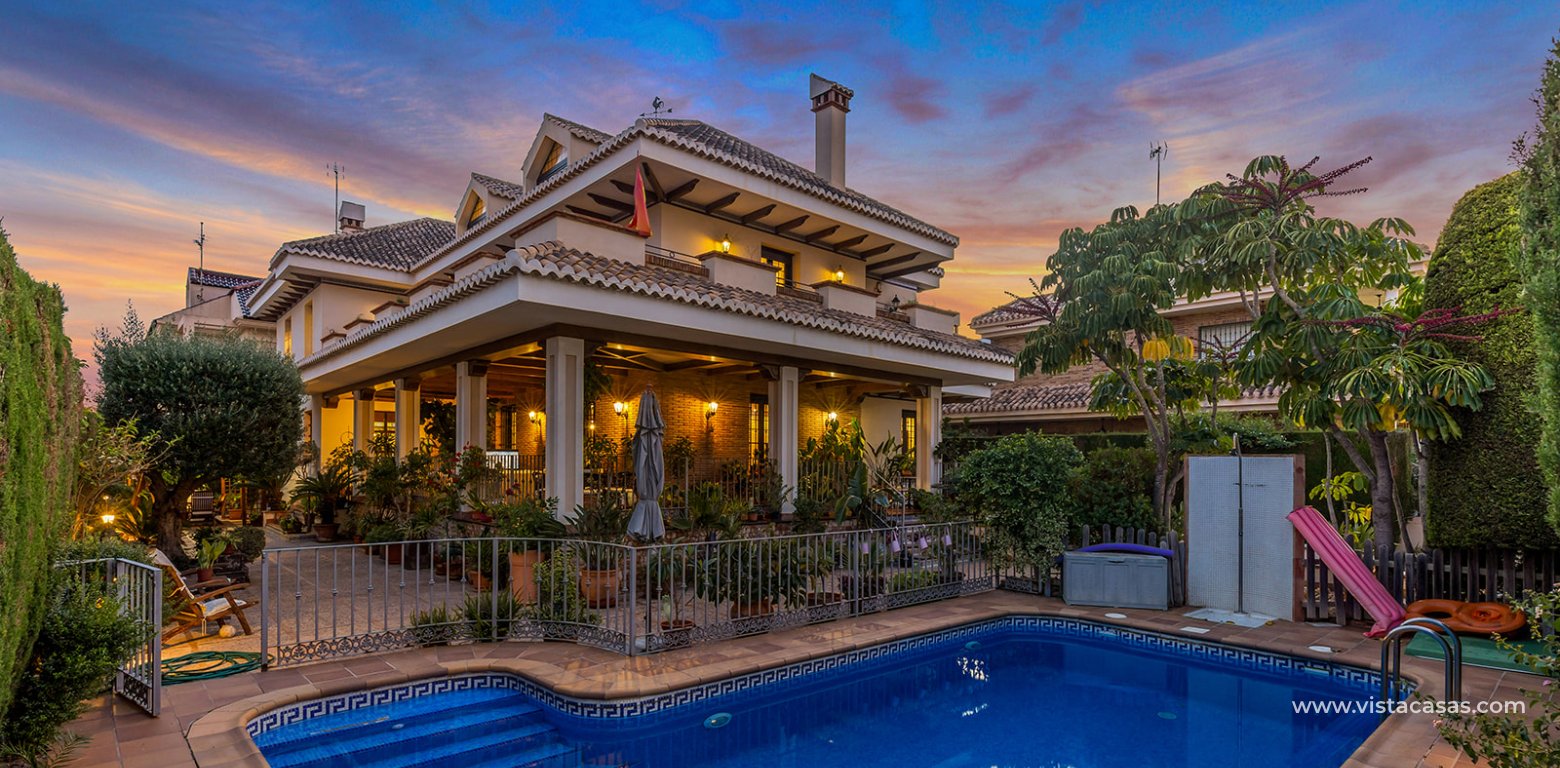 Resale - Villa - Torrevieja - La Veleta