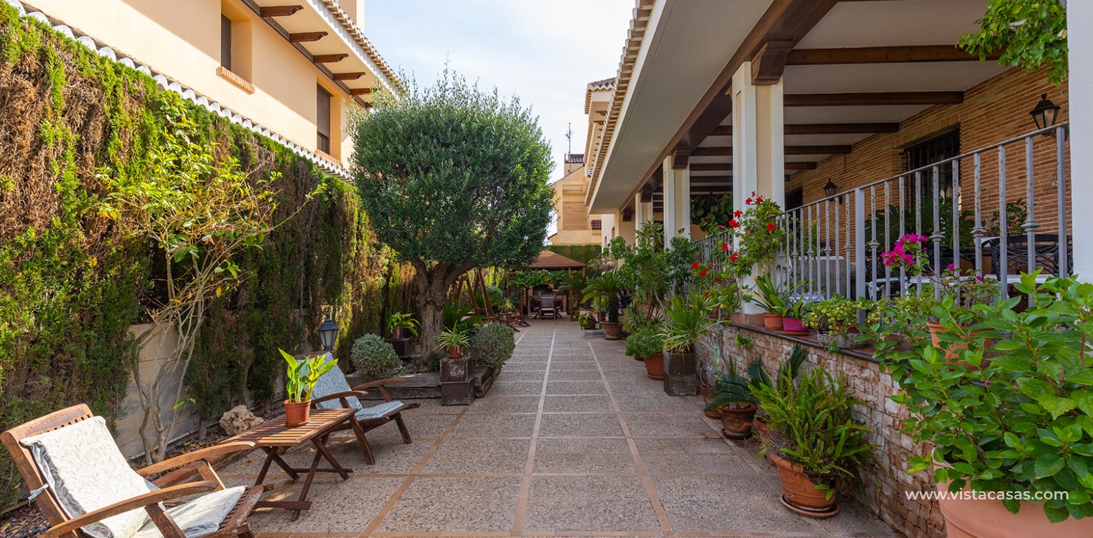 Resale - Villa - Torrevieja - La Veleta