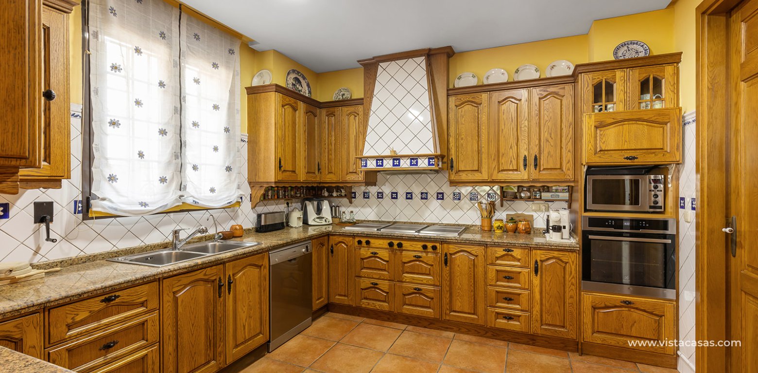 Resale - Villa - Torrevieja - La Veleta