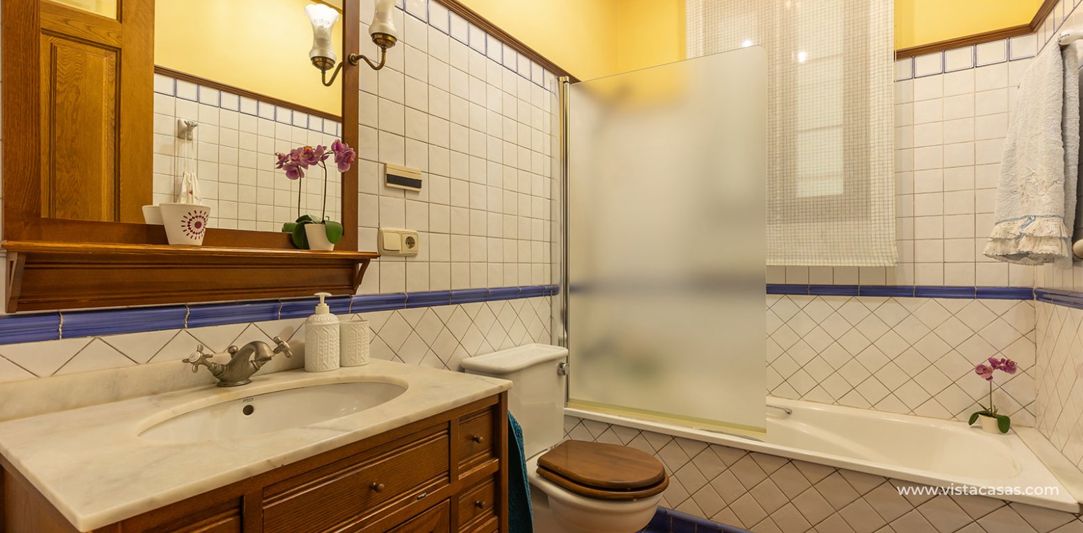 Resale - Villa - Torrevieja - La Veleta