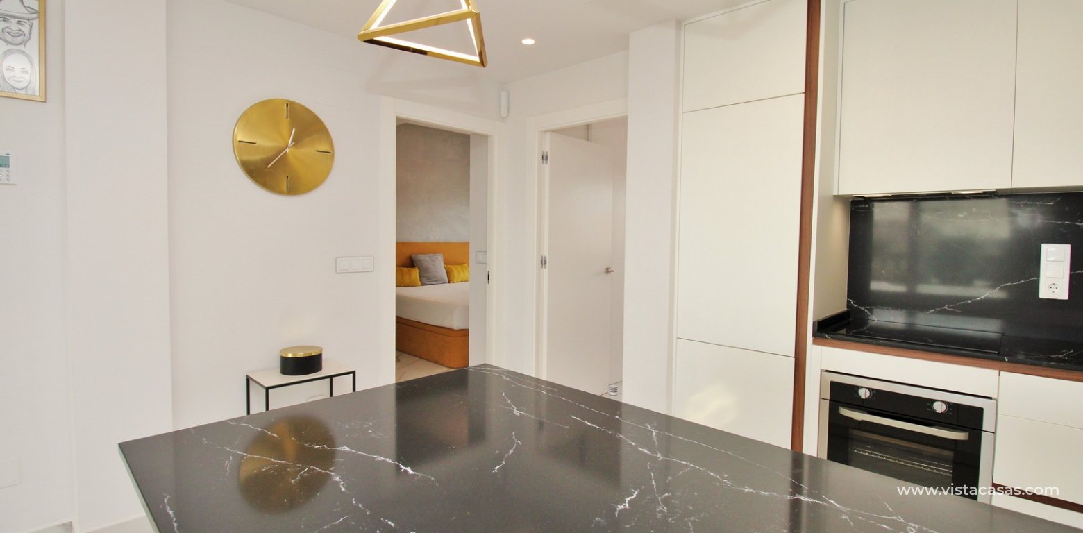 Beautiful 2 Bedroom Apartment For Sale in Bella Vista breakfast bar