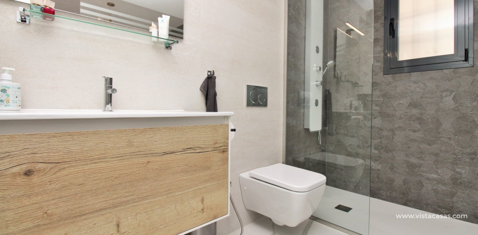 Beautiful 2 Bedroom Apartment For Sale in Bella Vista en-suite bathroom