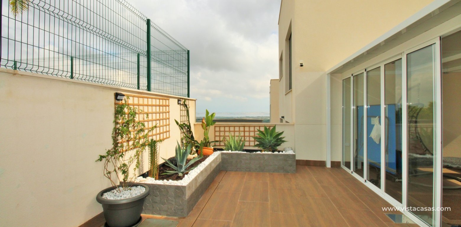 Beautiful 2 Bedroom Apartment For Sale in Bella Vista rear garden