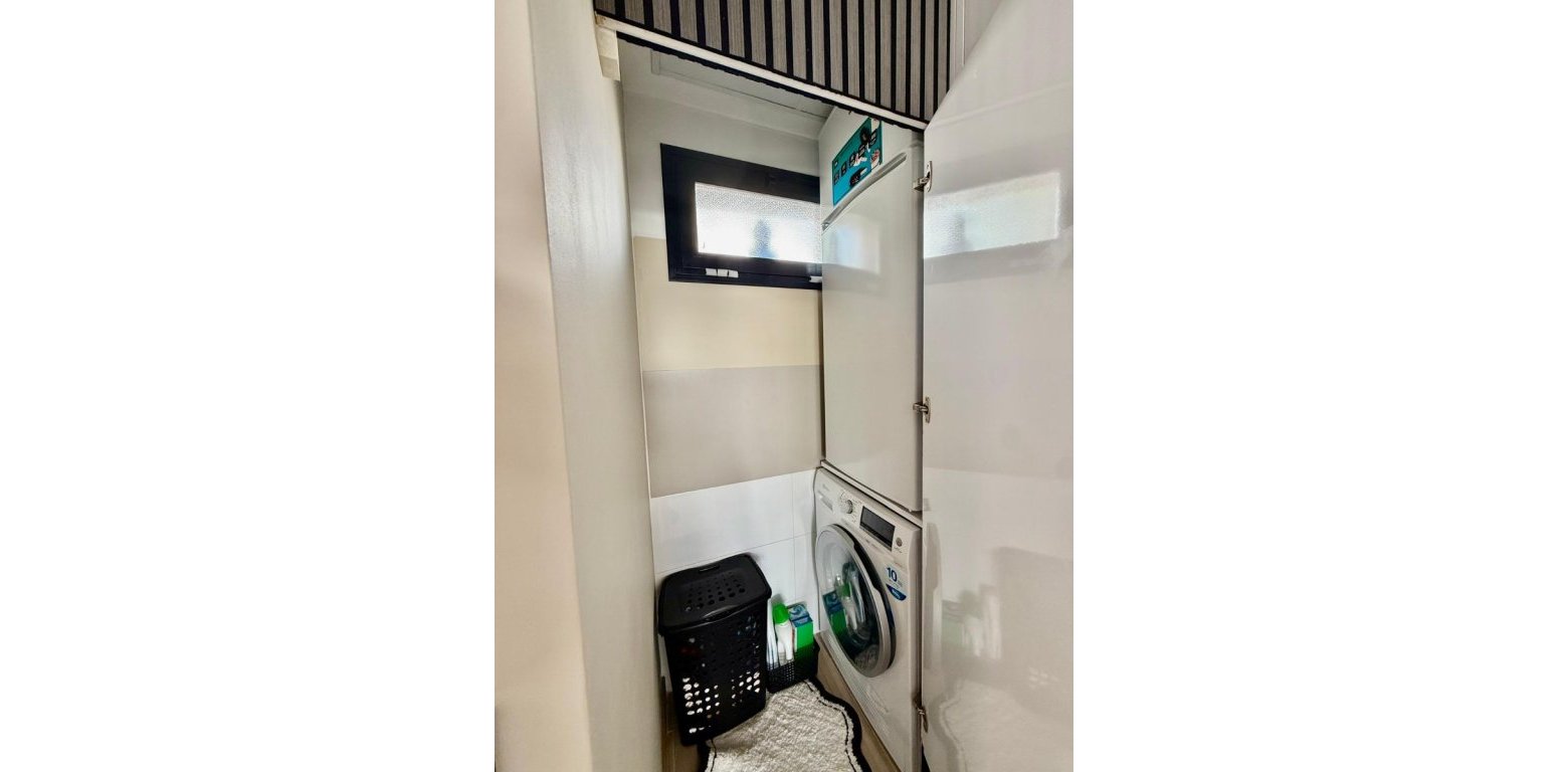 Resale - Villa - Cabo Roig