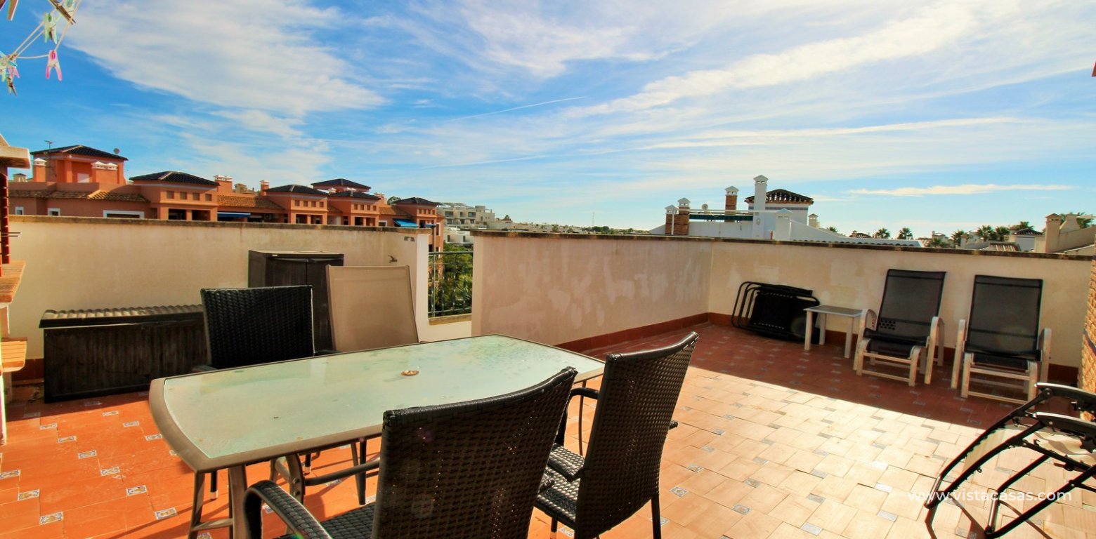 Top Floor Apartment with Garden For Sale in Pau 8 Villamartin solarium