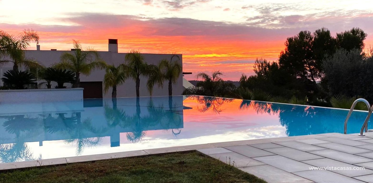 Sale - Villa - Las Colinas Golf