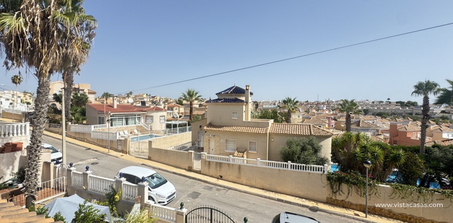 Resale - Villa - Villamartin