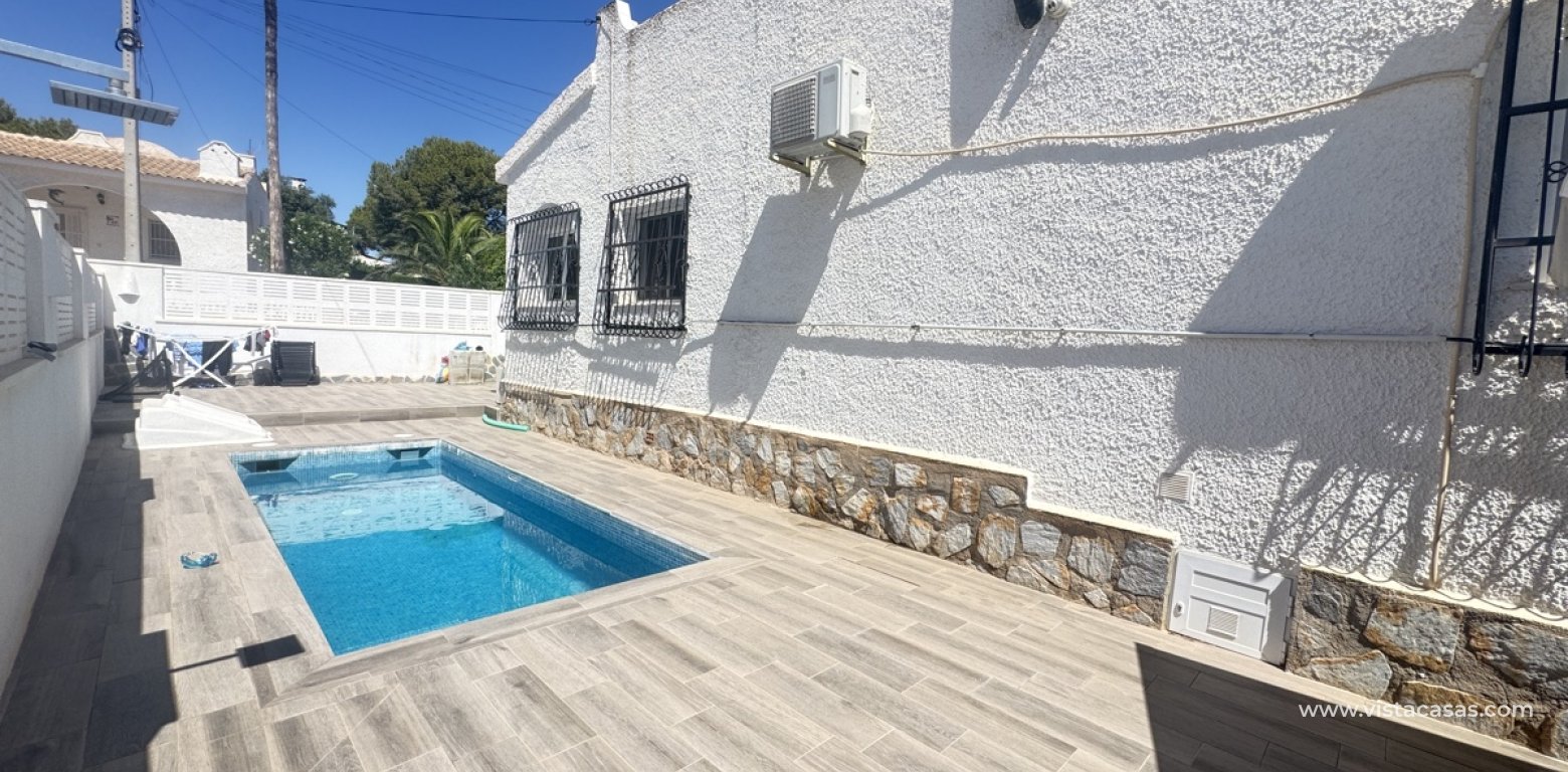 Sale - Villa - Villamartin