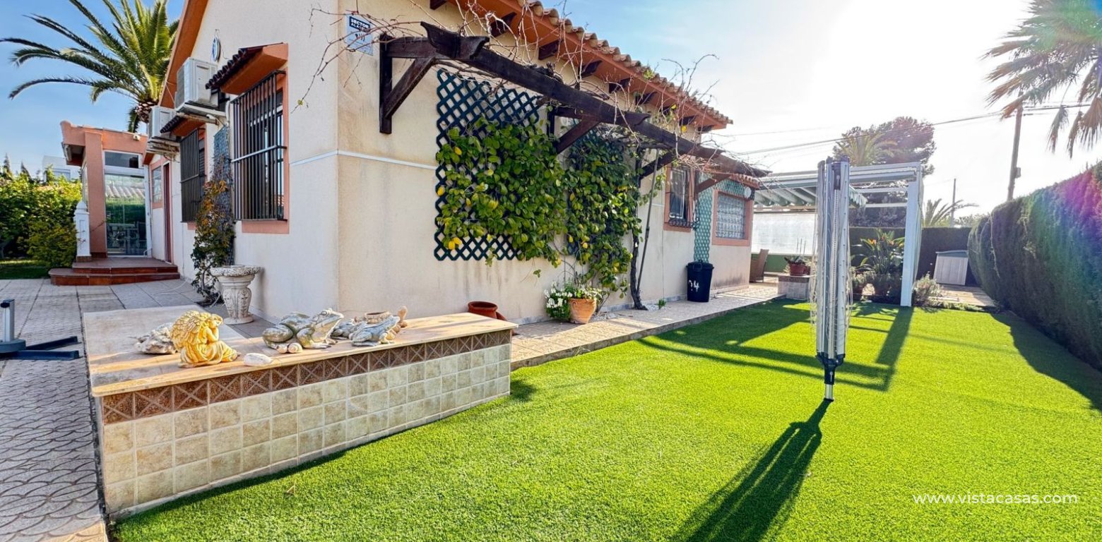 Resale - Villa - Cabo Roig